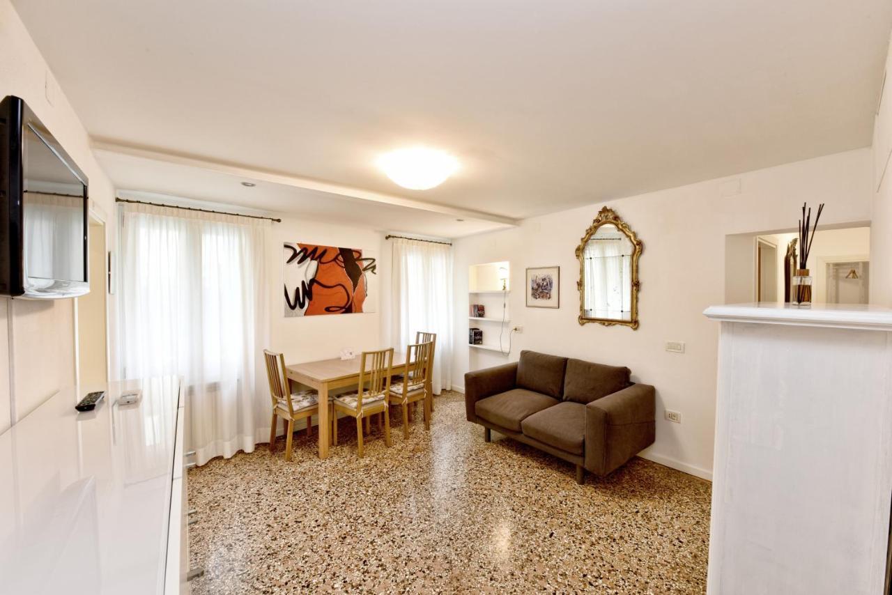 True Venice 2 Bedrooms In The Heart Of Castello Kültér fotó